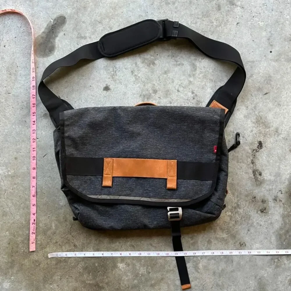 Levi's Commuter Cycling Messenger Bag